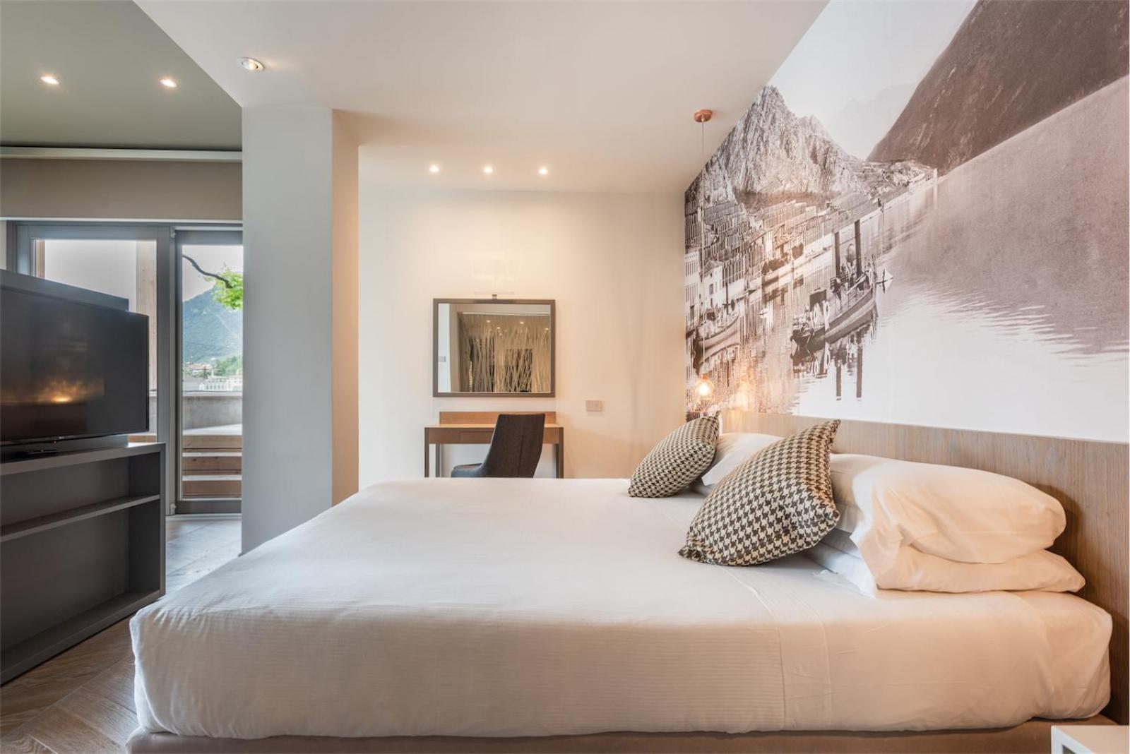 לימונה סול גרדה Hotel Splendid Palace מראה חיצוני תמונה